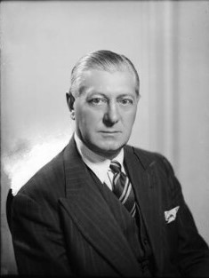 File:Hutchinson, Walter V..jpg